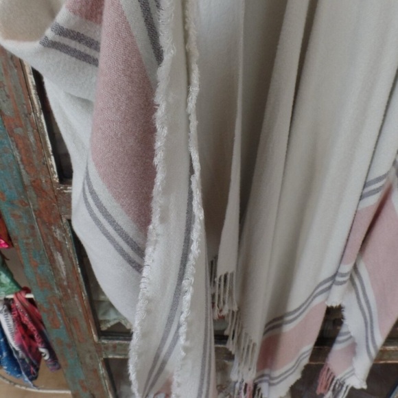 Siizu Causebox COLAB Stripe Poncho Scarf Fringe Shawl - Picture 8 of 8